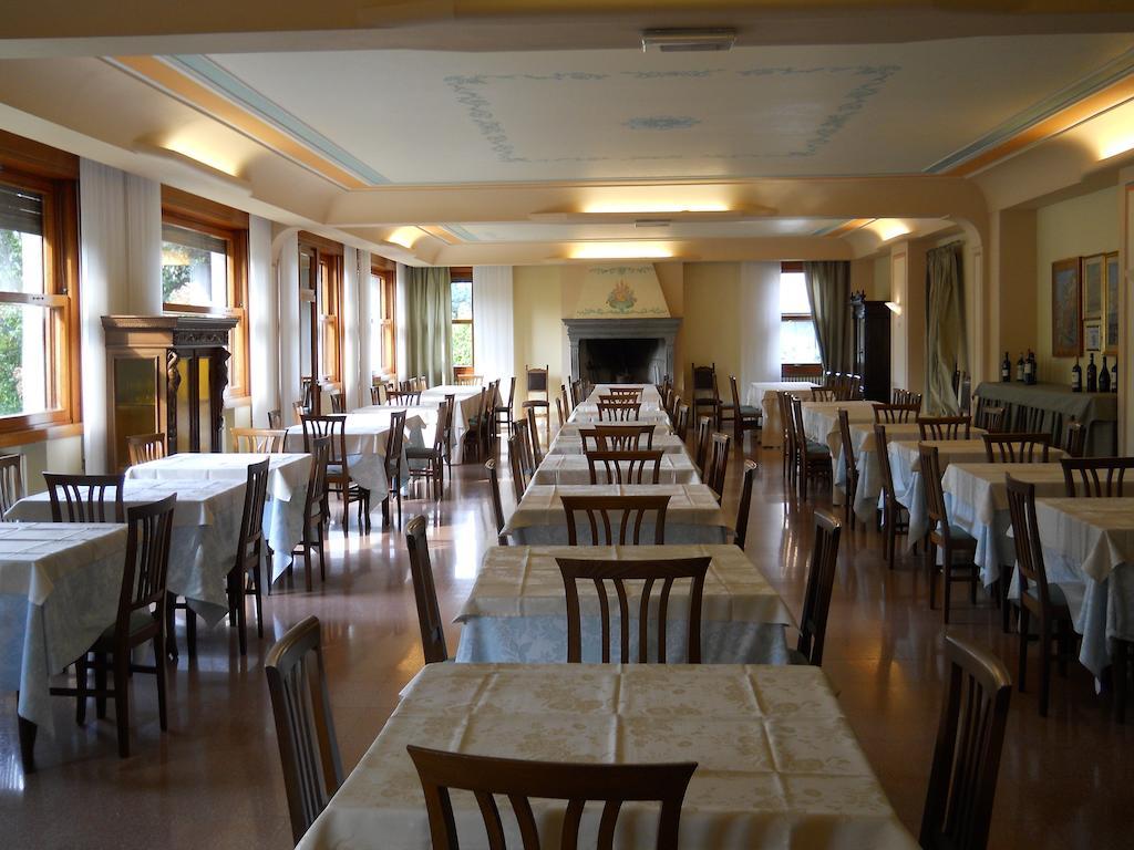 Albergo Ristorante Aquila Сулцано Екстериор снимка