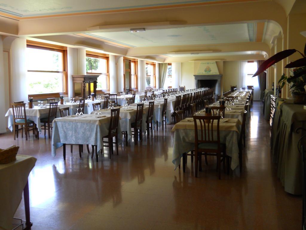 Albergo Ristorante Aquila Сулцано Екстериор снимка