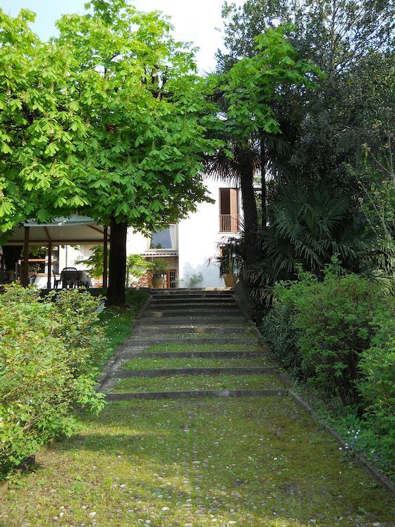 Albergo Ristorante Aquila Сулцано Екстериор снимка