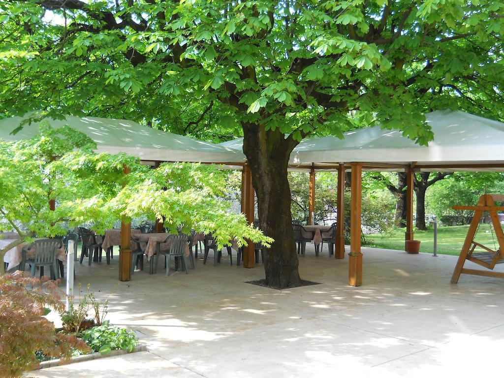 Albergo Ristorante Aquila Сулцано Екстериор снимка